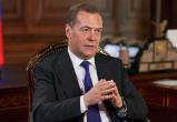 Медведев предложил арестовать активы США